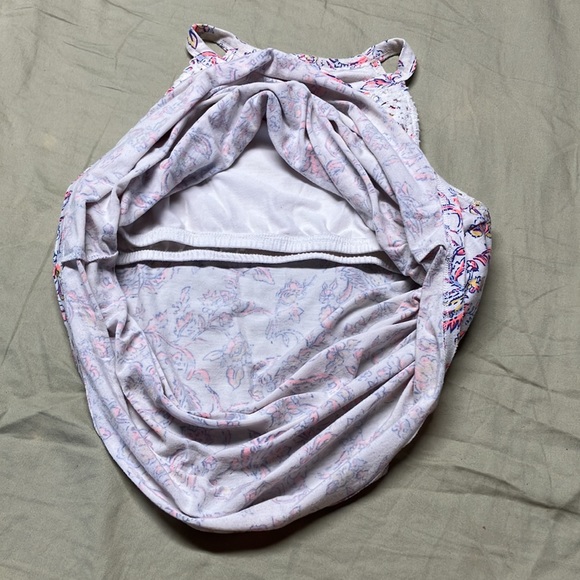 Cute Mudd top. High neck lace detail. Built in bra - Picture 4 of 4